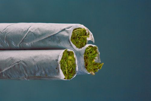 Smoking Weed vs. Smoking Cigarettes in Ohio